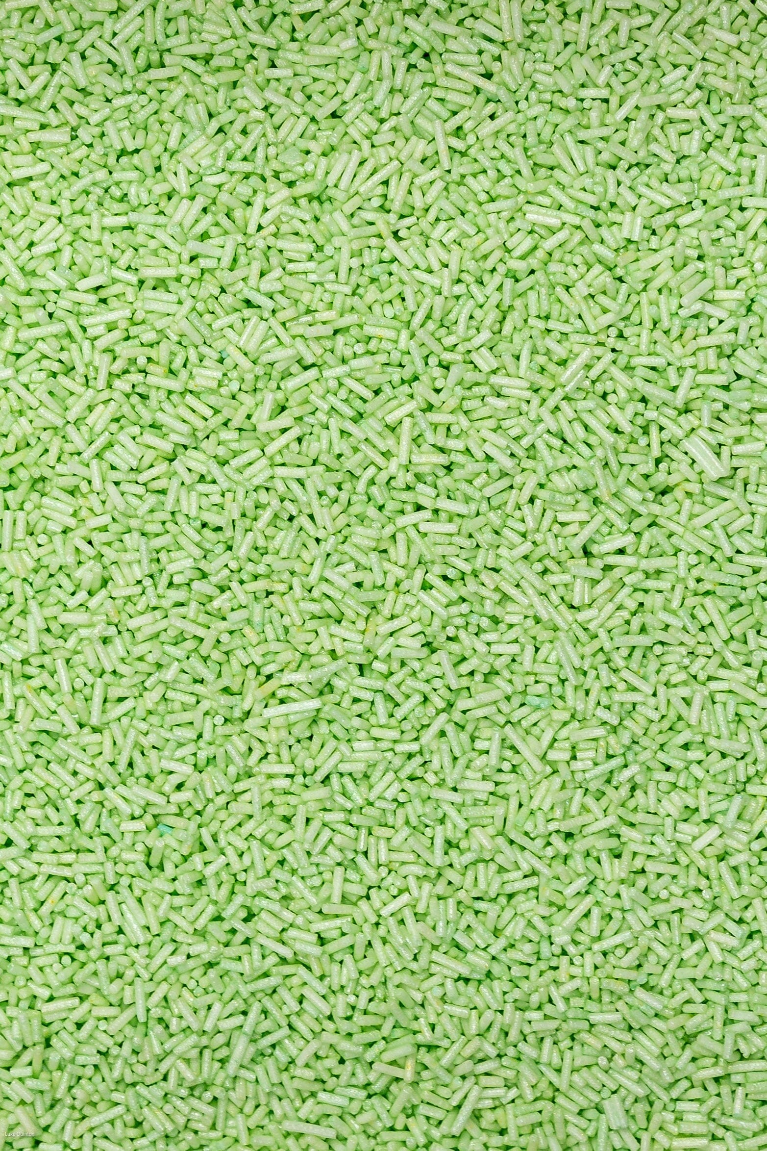 Glimmer Strands - Pastel Green (No E171) Sprinkles SPRINKLY