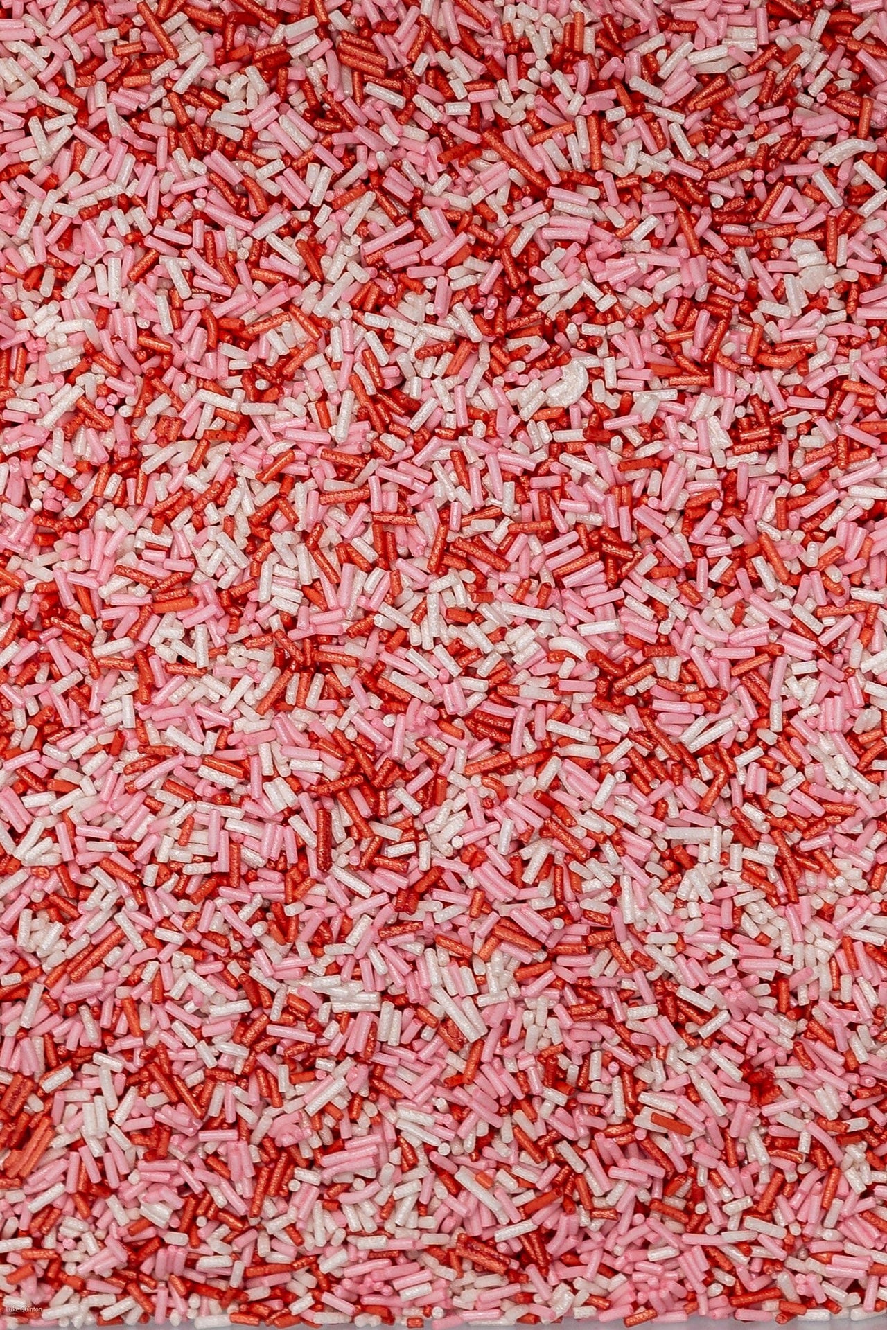 Glimmer Strands - Pink, Red & White (No E171) Sprinkles SPRINKLY 