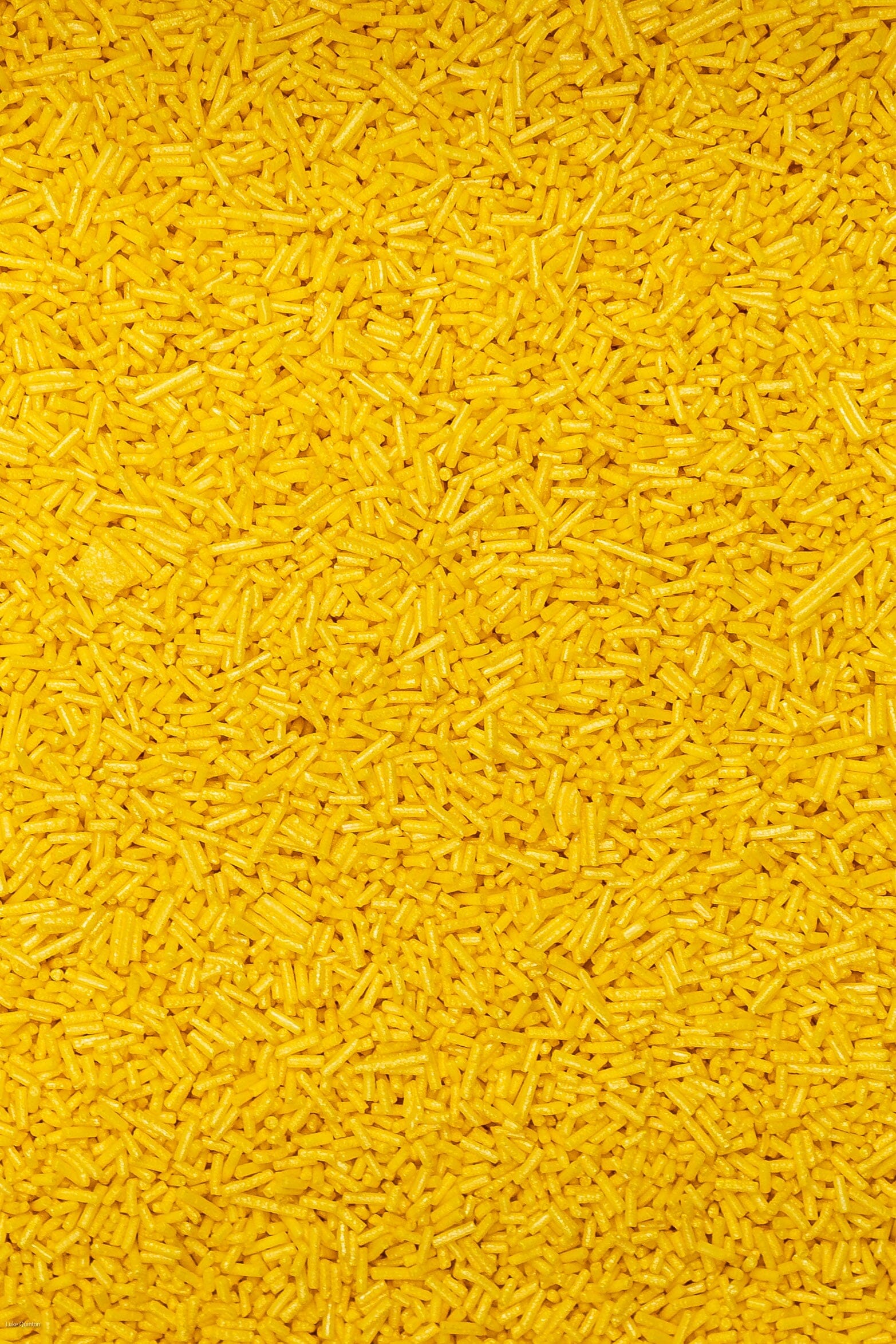 Glimmer Strands - Yellow (No E171) Sprinkles SPRINKLY